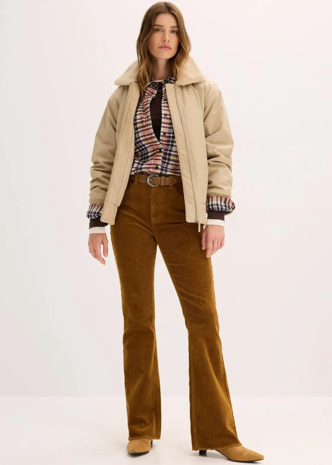 Ausgestellte Cordhose