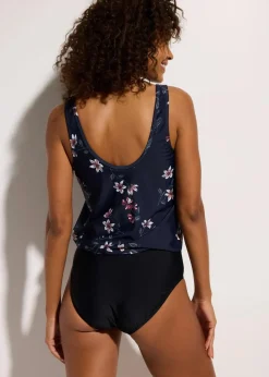 Badeanzug in Ballonform