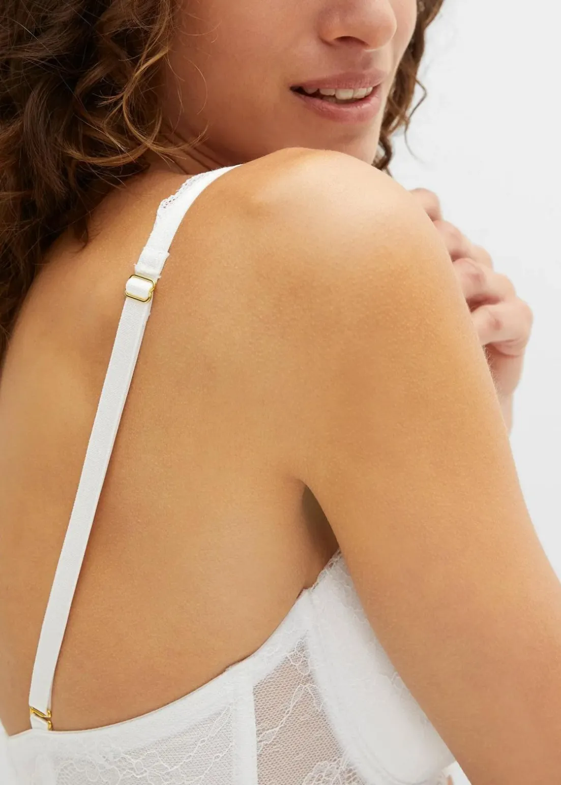 Balconette BH mit abnehmbaren Trägern