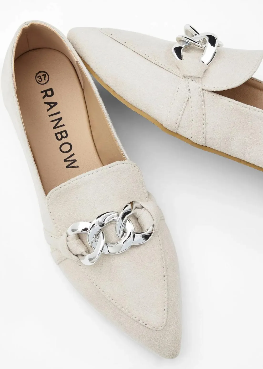 Ballerinas mit Kette