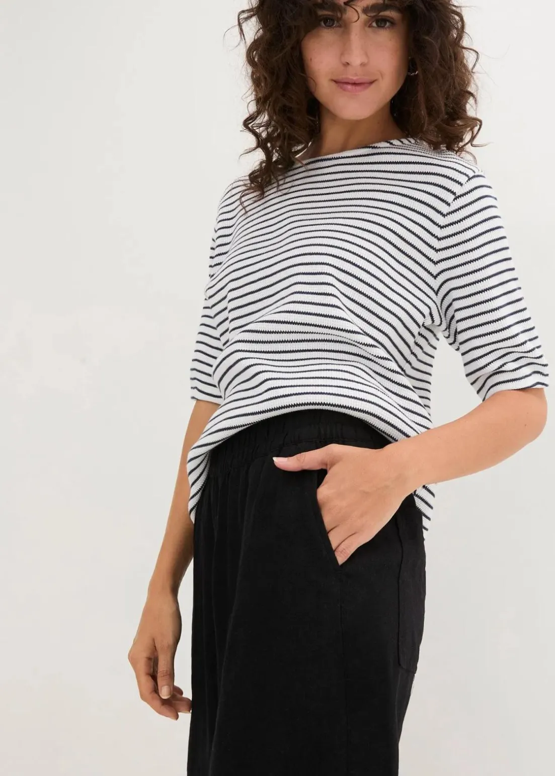 Bermuda aus Leinen-Viskose Mischung