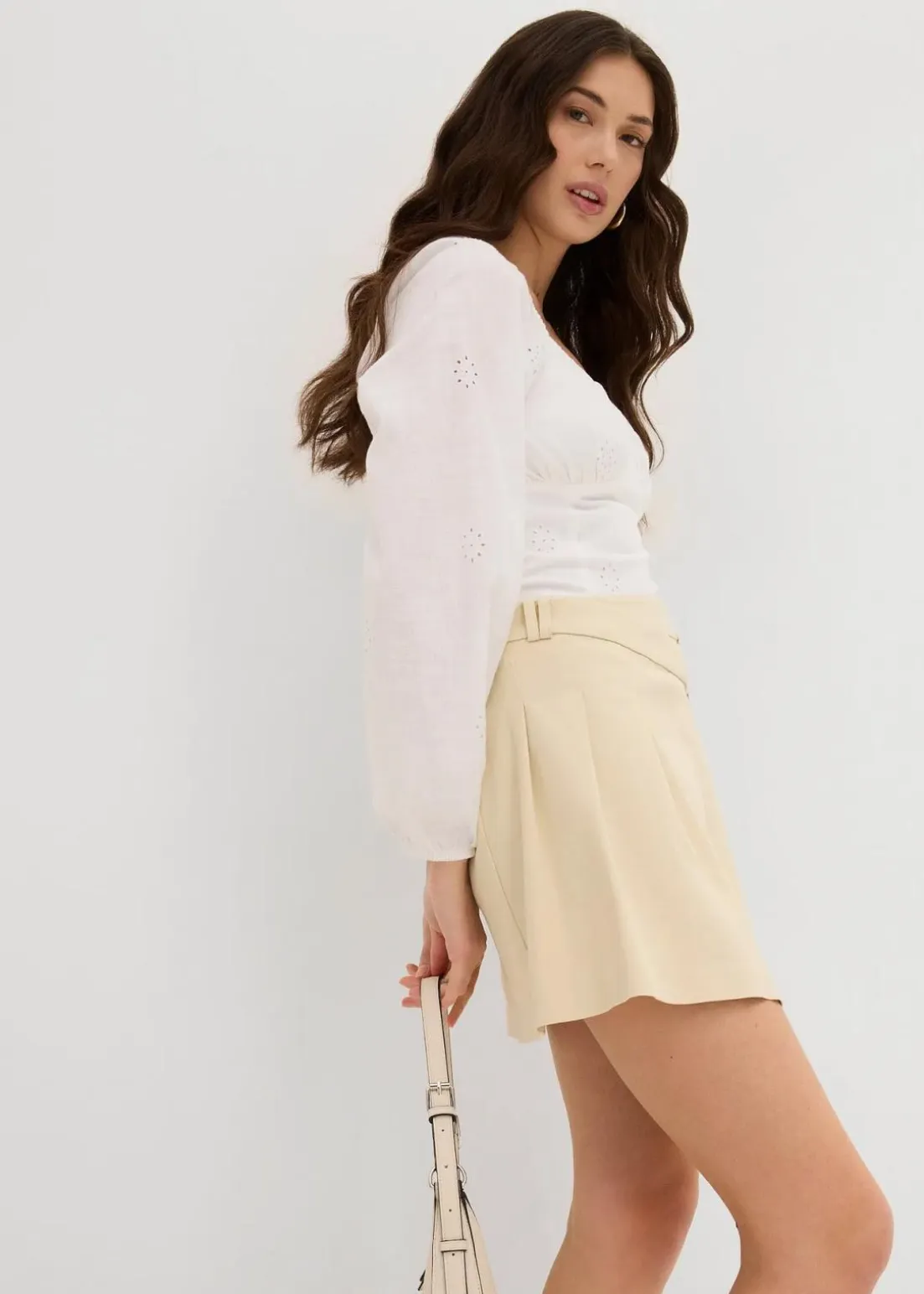 Blusenshirt mit Lochstickerei aus reiner Baumwolle