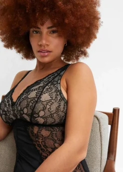 Body ohne Bügel mit zarter Spitze