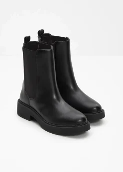 Chelsea Boot