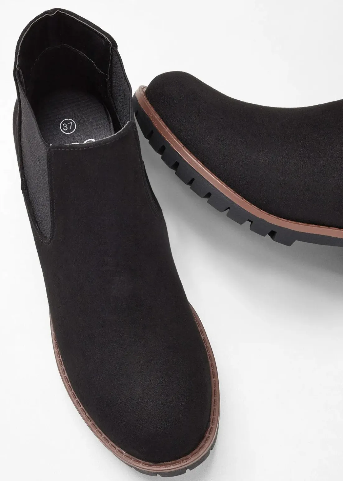 Chelsea-Boots mit Profilsohle