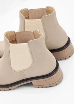 Chelsea-Boots mit Profilsohle
