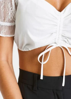 Dirndlbluse mit Spitzenärmeln