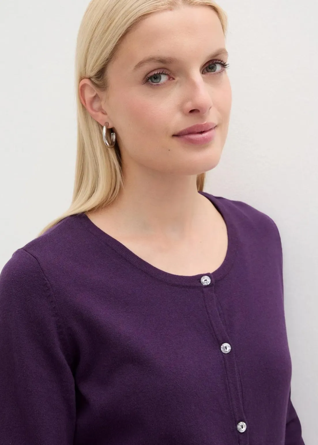 Enge Feinstrickjacke