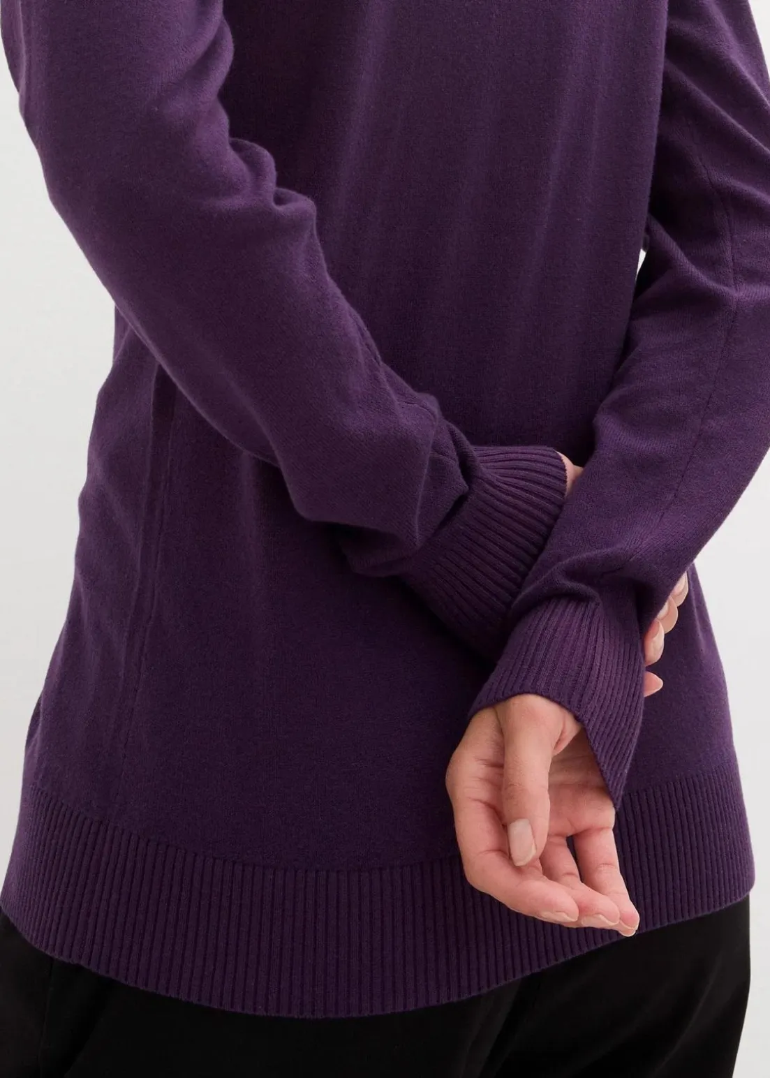 Enge Feinstrickjacke