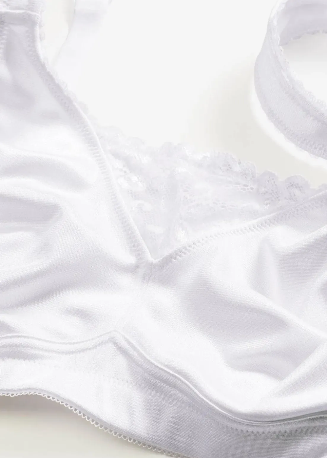 Entlastungs-BH ohne Bügel mit gepolsterten Trägern