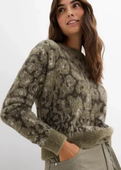 Feinstrickpullover aus flauschigem Federgarn