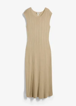 Figurbetontes Strickkleid aus Viskose-Mix