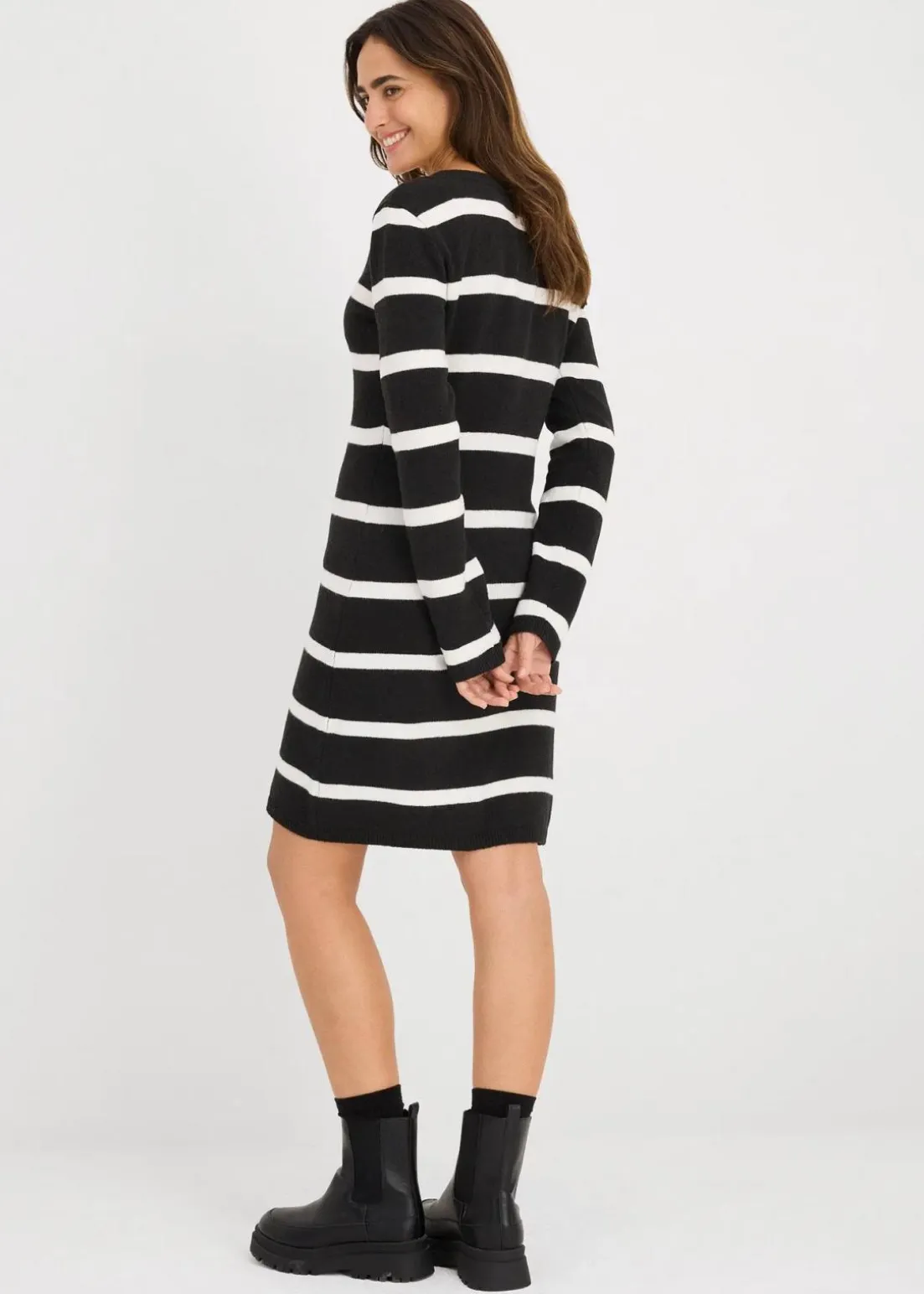 Figurbetontes Strickkleid