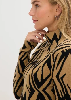 Figurbetontes Strickkleid mit Stehkragen