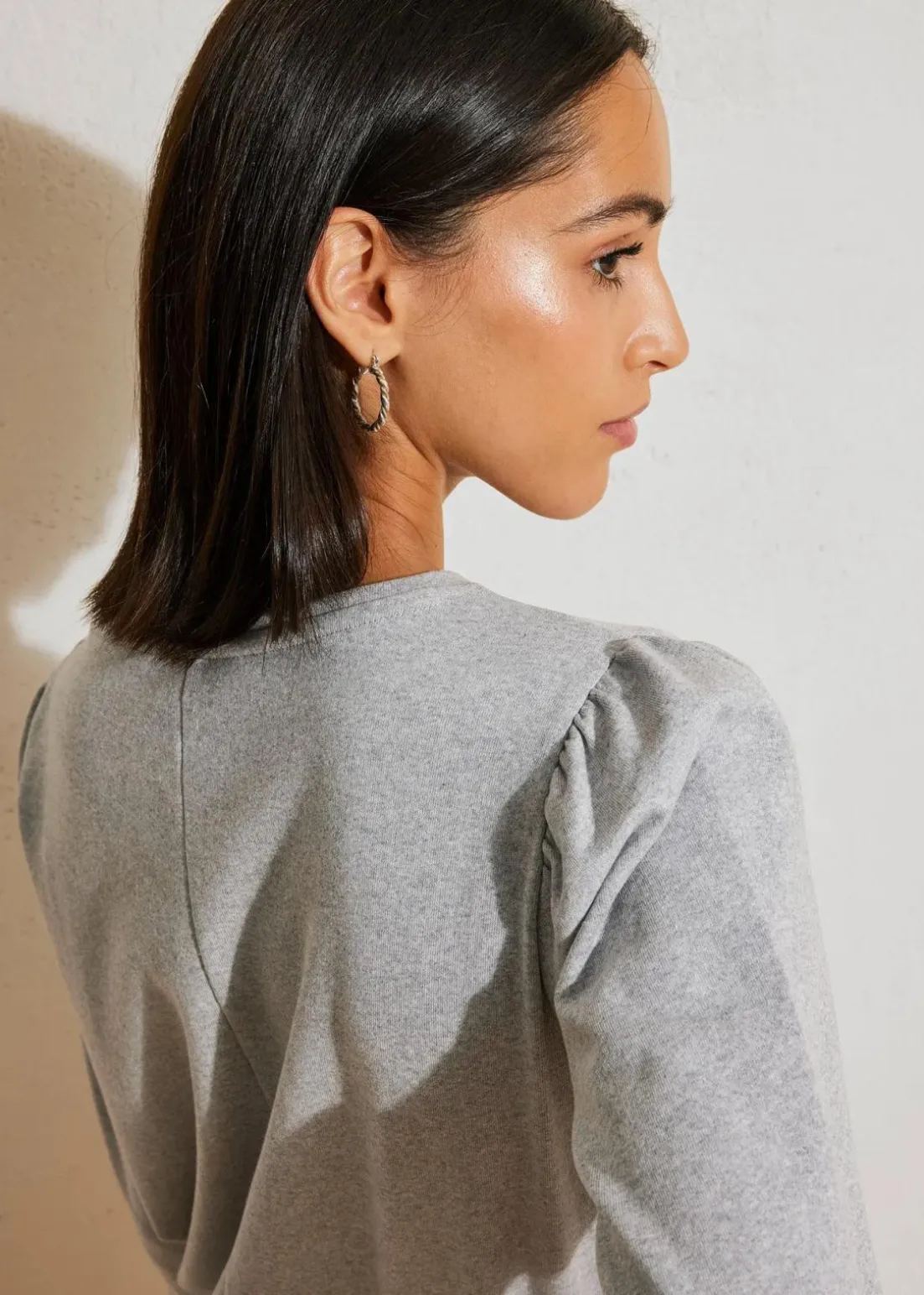 Figurumspielendes Sweatkleid