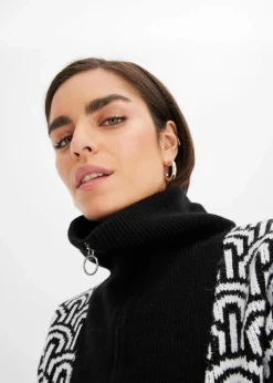 gemustertes Strickkleid