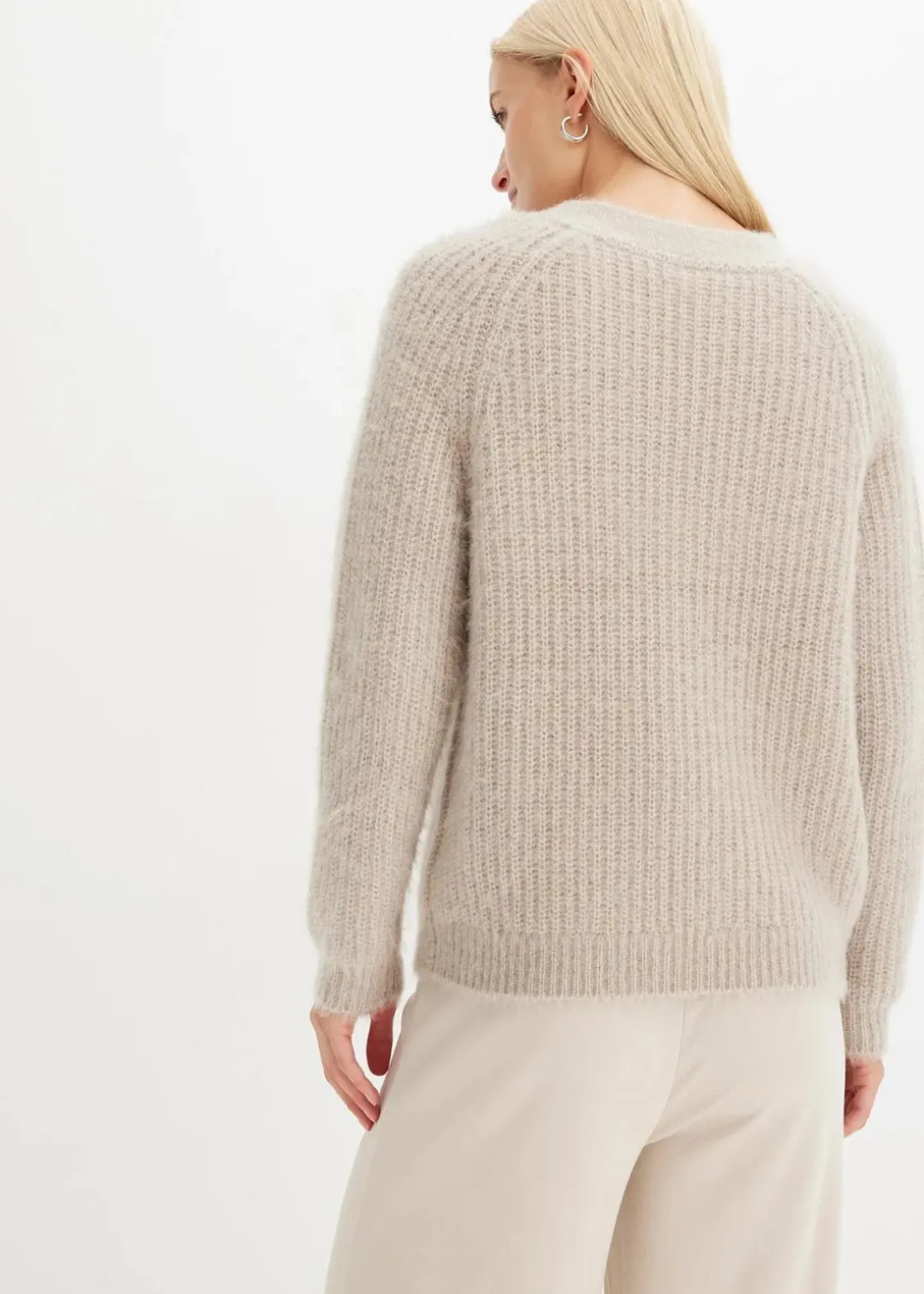 Gerippte Grobstrickjacke