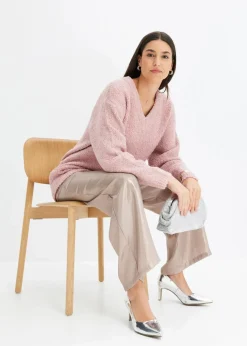 Grobstrick-Pullover mit V-Ausschnitt