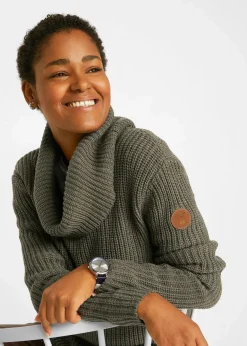 Grobstrick-Pullover mit weitem Kragen
