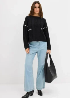 Grobstrick-Pullover mit Zopfmuster