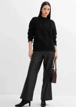 Grobstrick-Pullover mit Zopfmuster