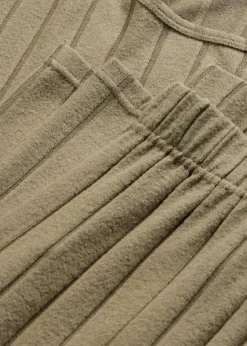 Hausanzug aus weicher Rippe