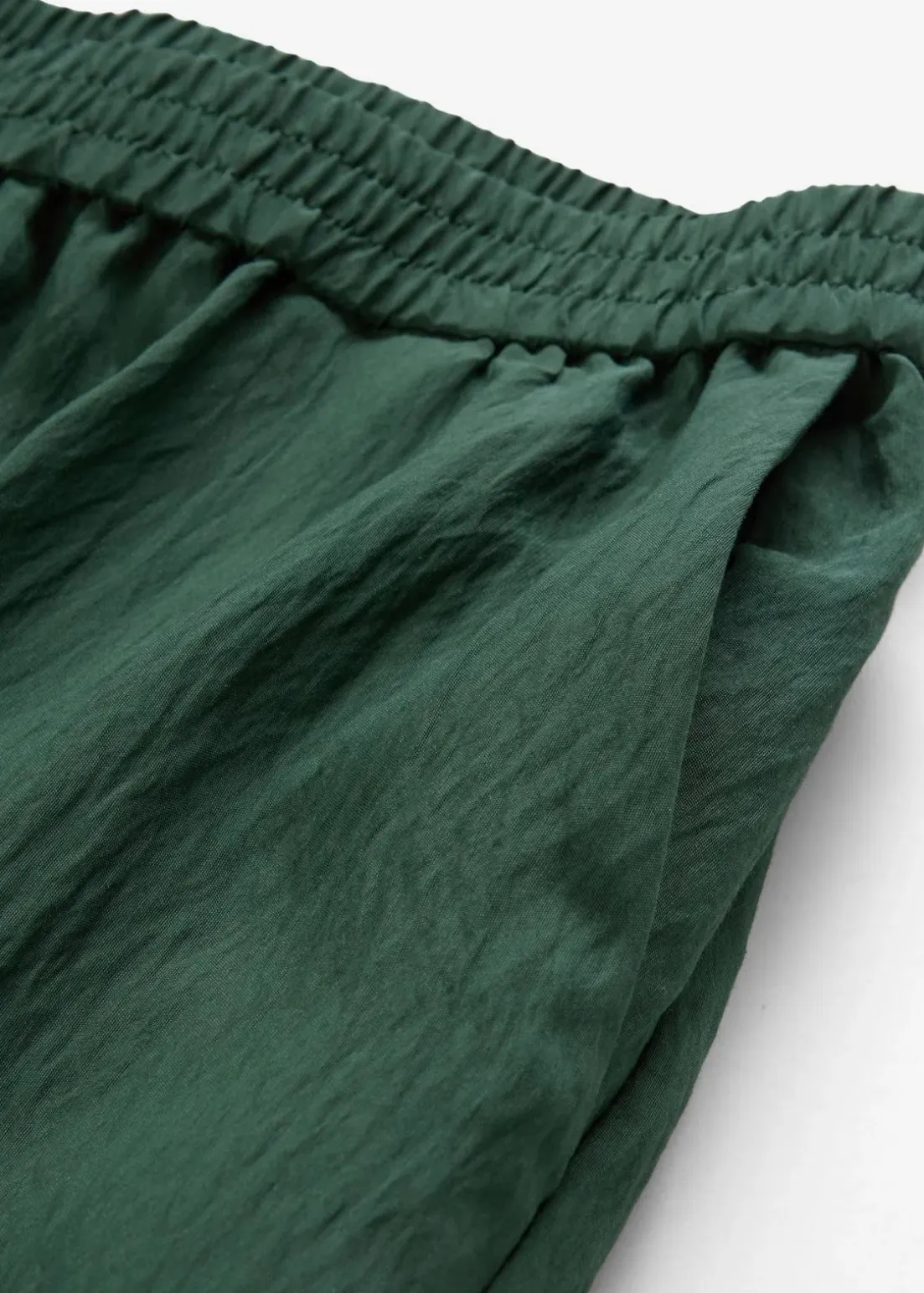 Hose aus aus strukturiertem Crinkle-Viskose-Mix