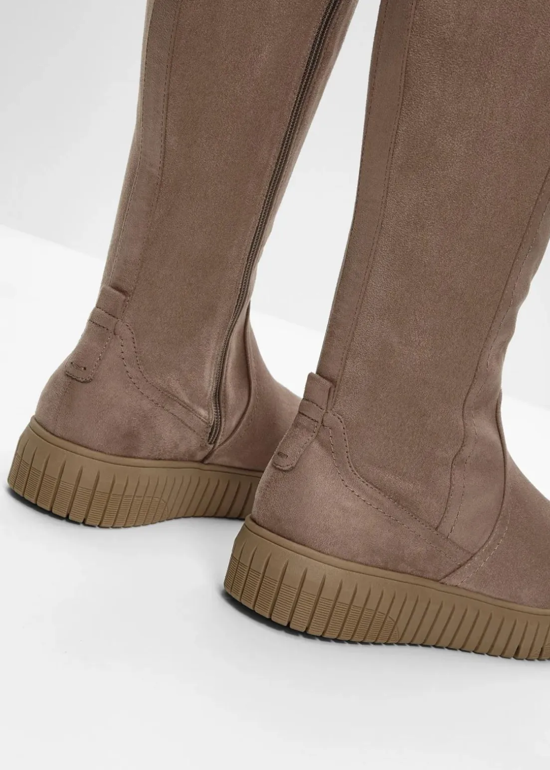 Jana Stiefel in bequemer Weite