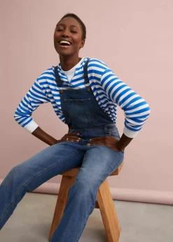 Jeans-Latzhose im Boyfriend Fit