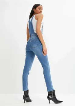 Jeans-Latzhose im Boyfriend Fit
