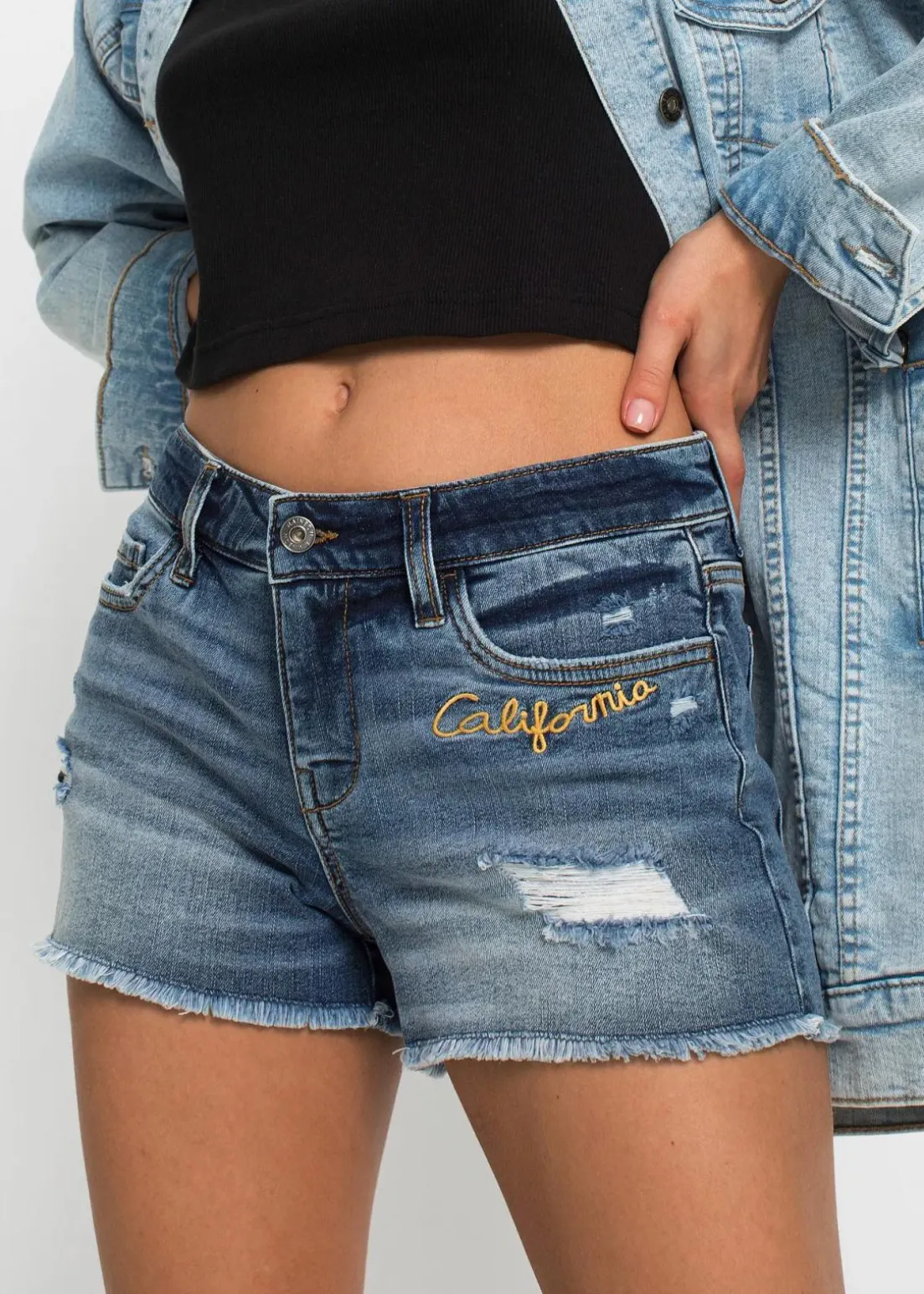 Jeansshorts Mid Waist mit Stickerei