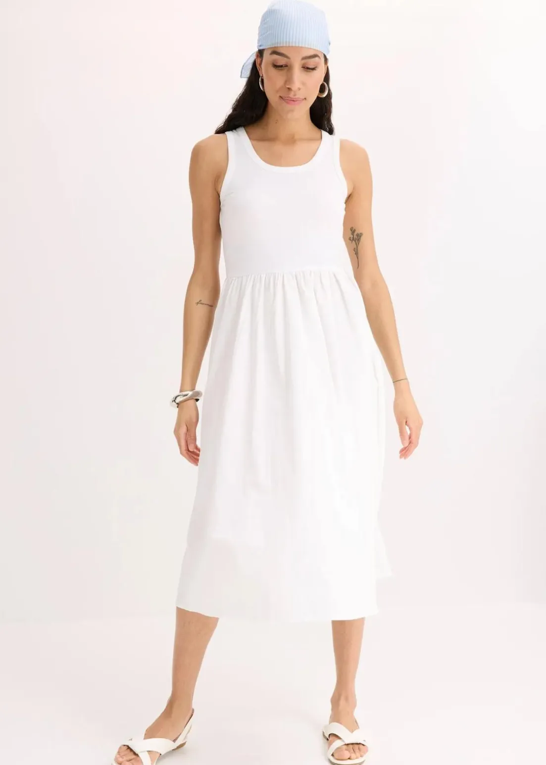 Jerseykleid im Materialmix