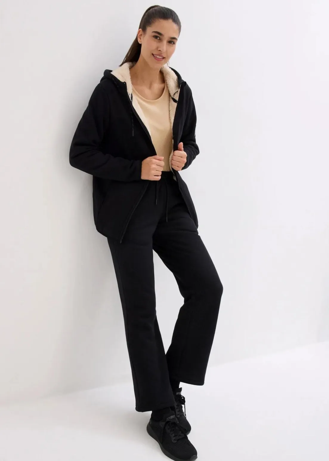 Jogginghose mit Teddyfleece-Futter, weit geschnitten