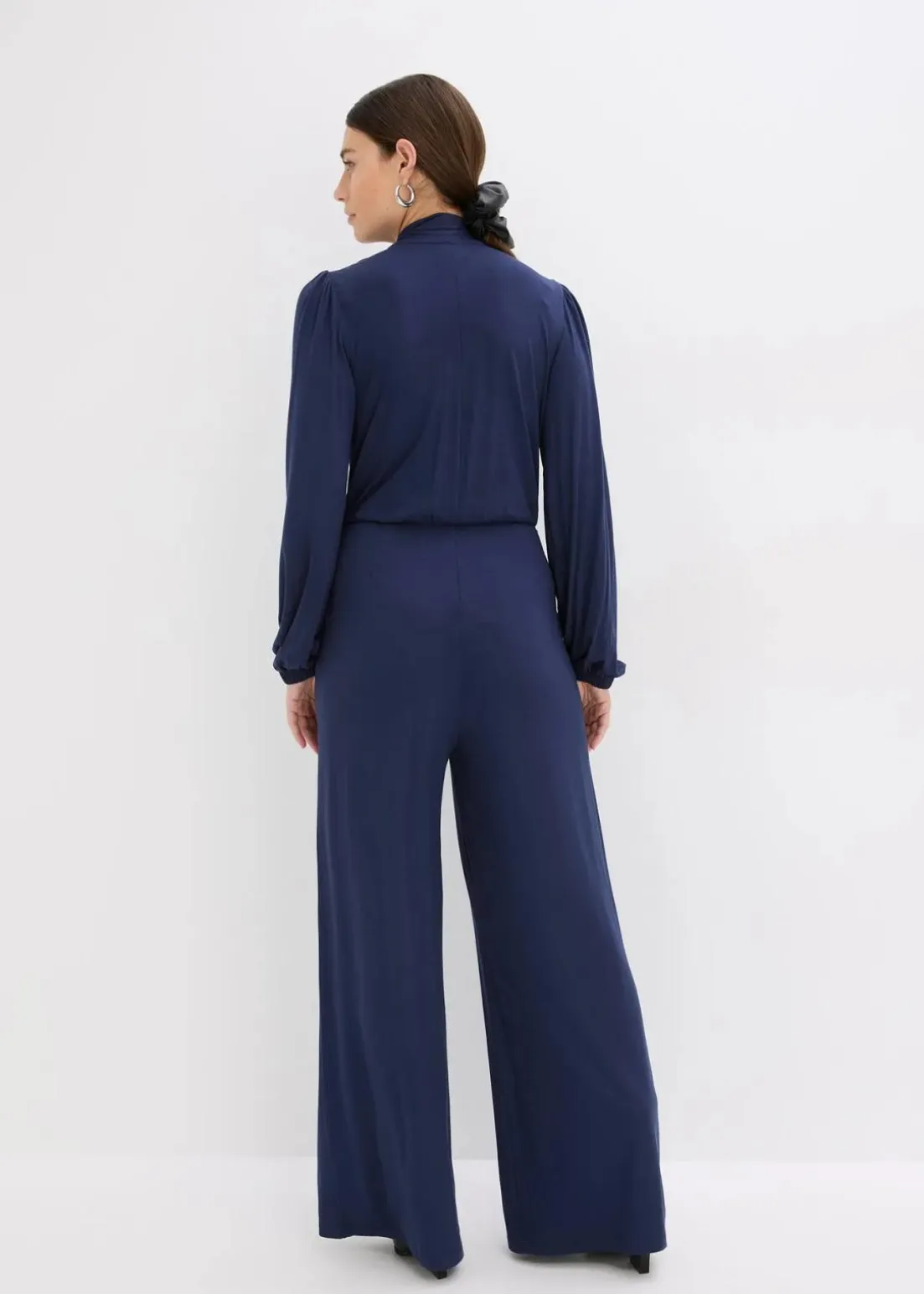 Jumpsuit aus fließendem Viskose-Mix