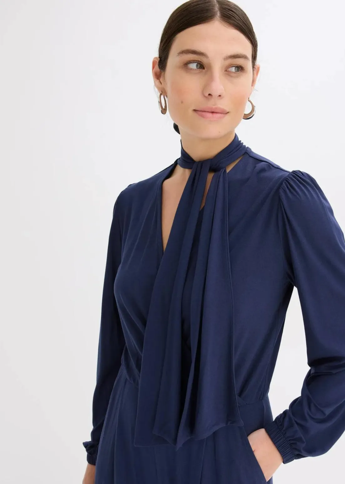 Jumpsuit aus fließendem Viskose-Mix