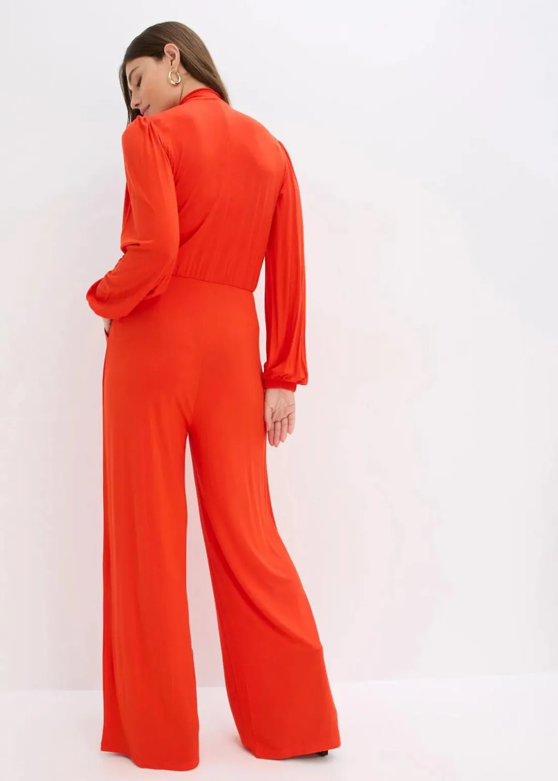 Jumpsuit aus fließendem Viskose-Mix