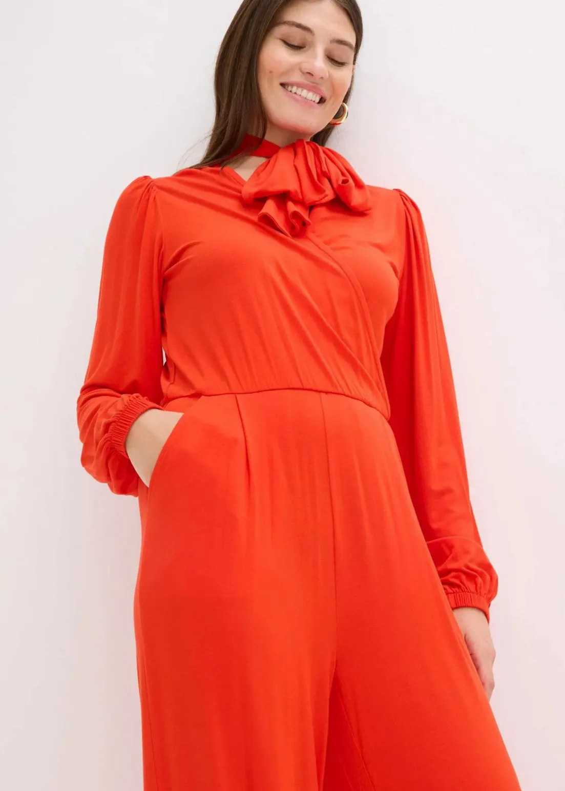 Jumpsuit aus fließendem Viskose-Mix