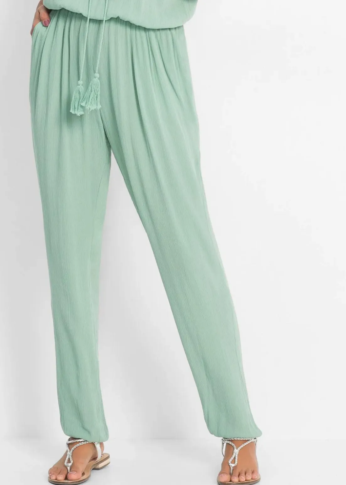 Jumpsuit aus strukturierter Viskose