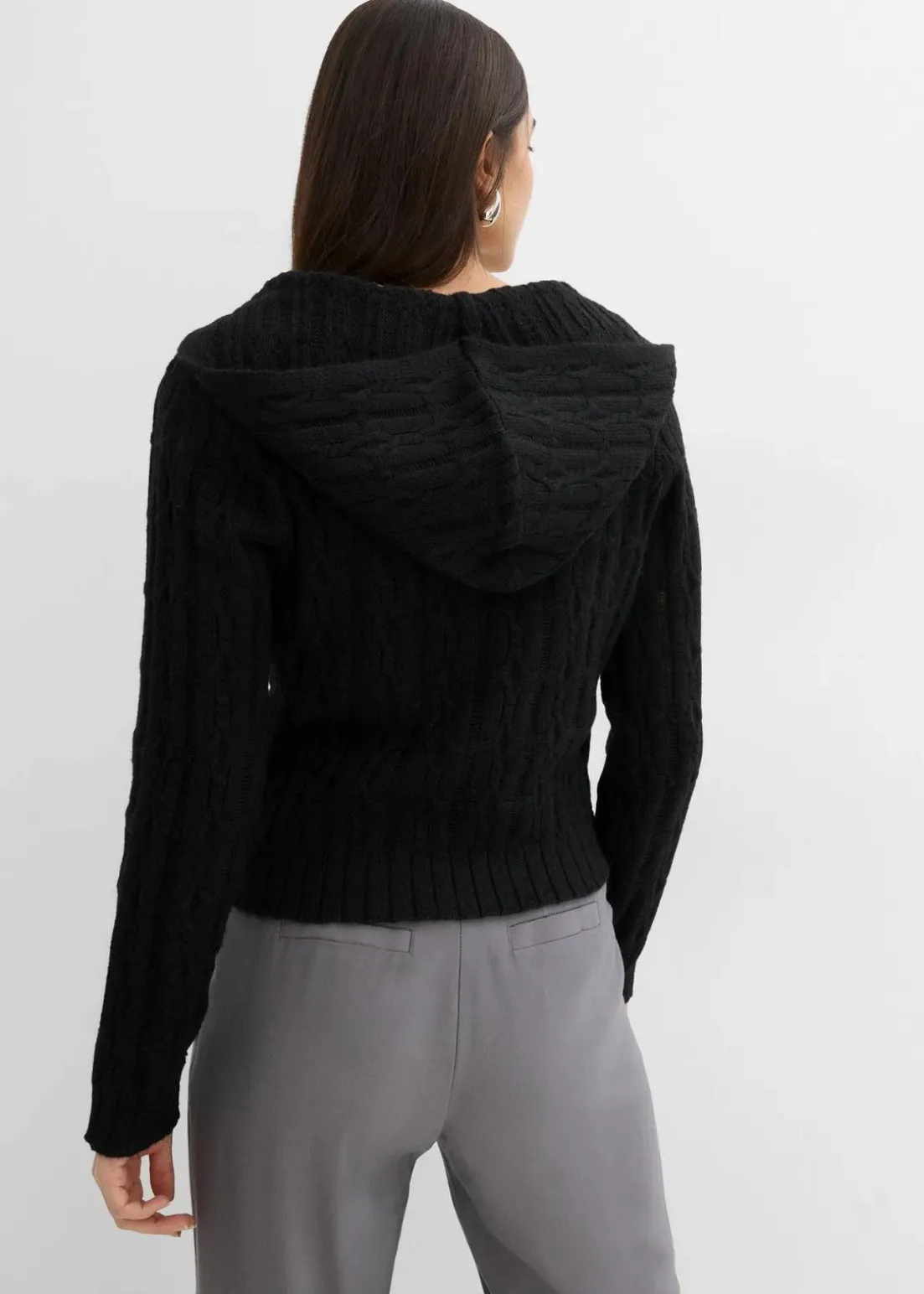 Kapuzenpullover mit asymmetrischem Saum