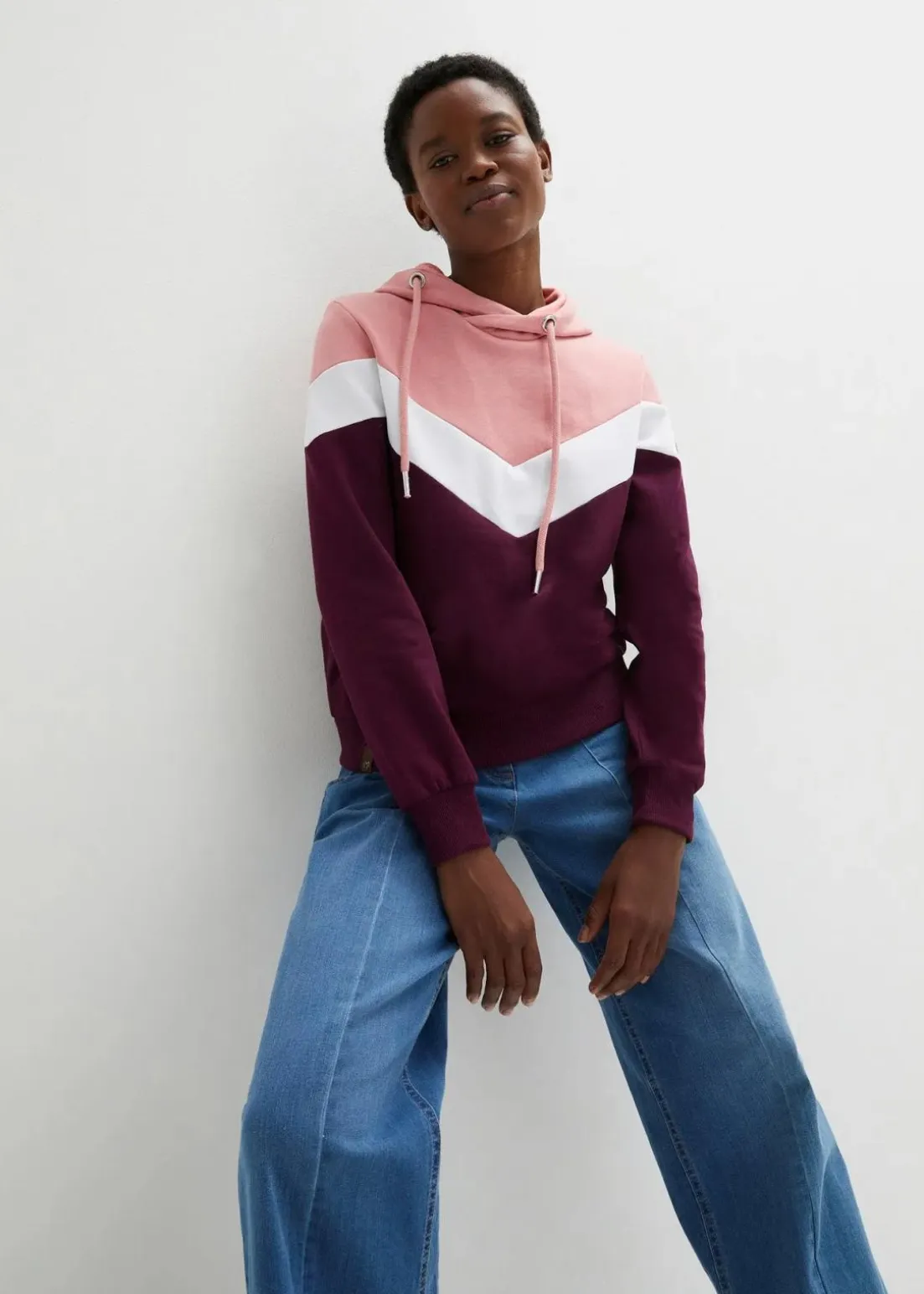 Kapuzensweatshirt mit großem Kragen