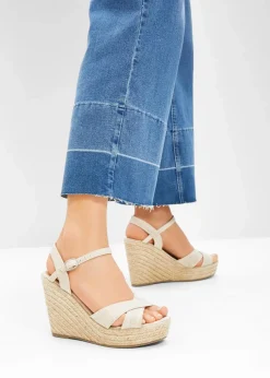 Keilsandaletten in Bast-Optik