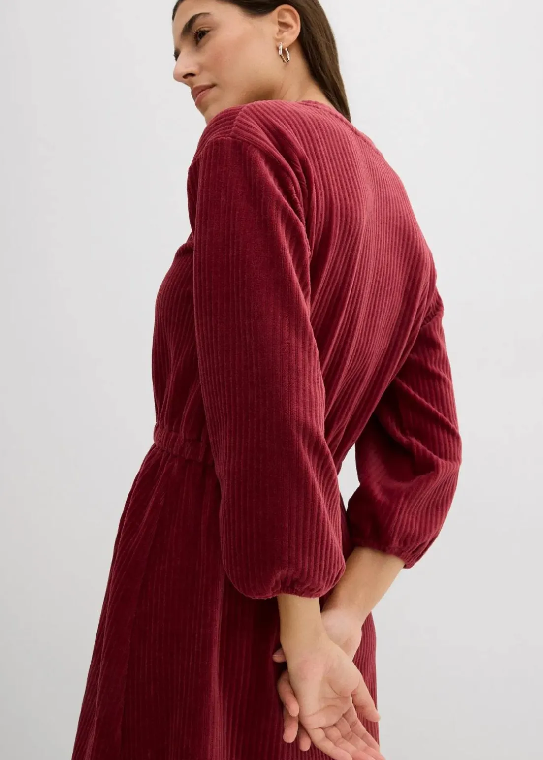 Kleid aus Jersey-Cord