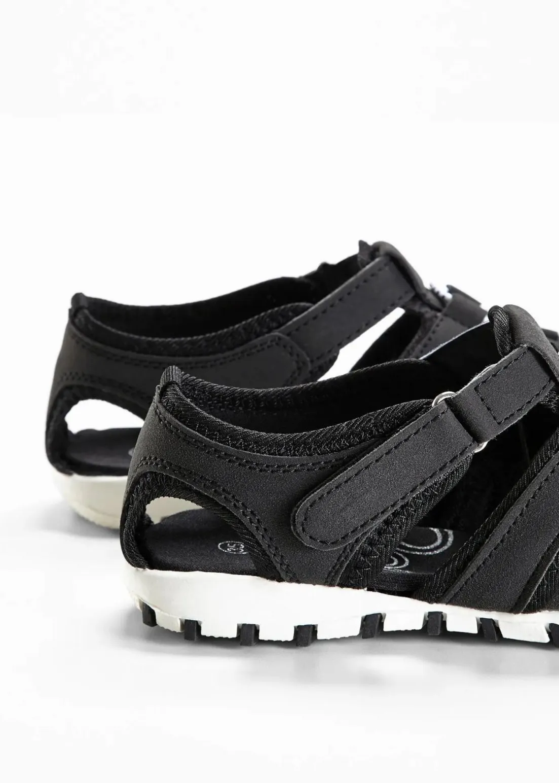 Komfort-Trekkingsandalen mit Profilsohle