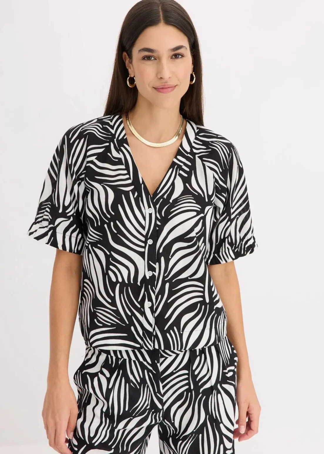 Kurzarmbluse in Leinenoptik