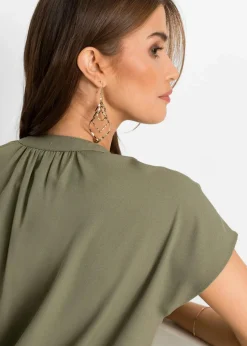 Kurzarmbluse mit verdeckter Knopfleiste