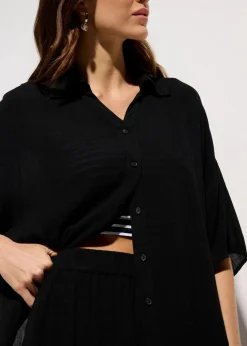 Kurze Strandbluse aus fließender Viskose