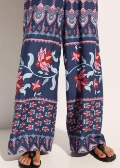 Langer Strandjumpsuit aus fließender Viskose