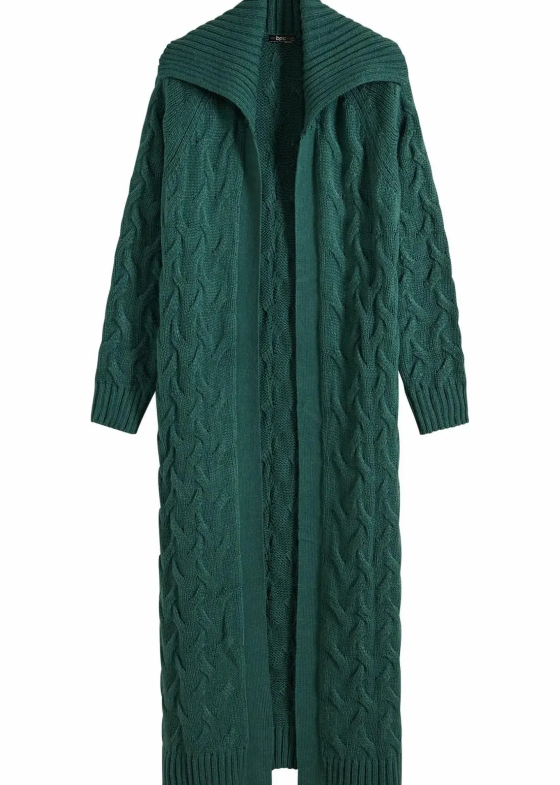 Langer Strickmantel aus Zopfstrick