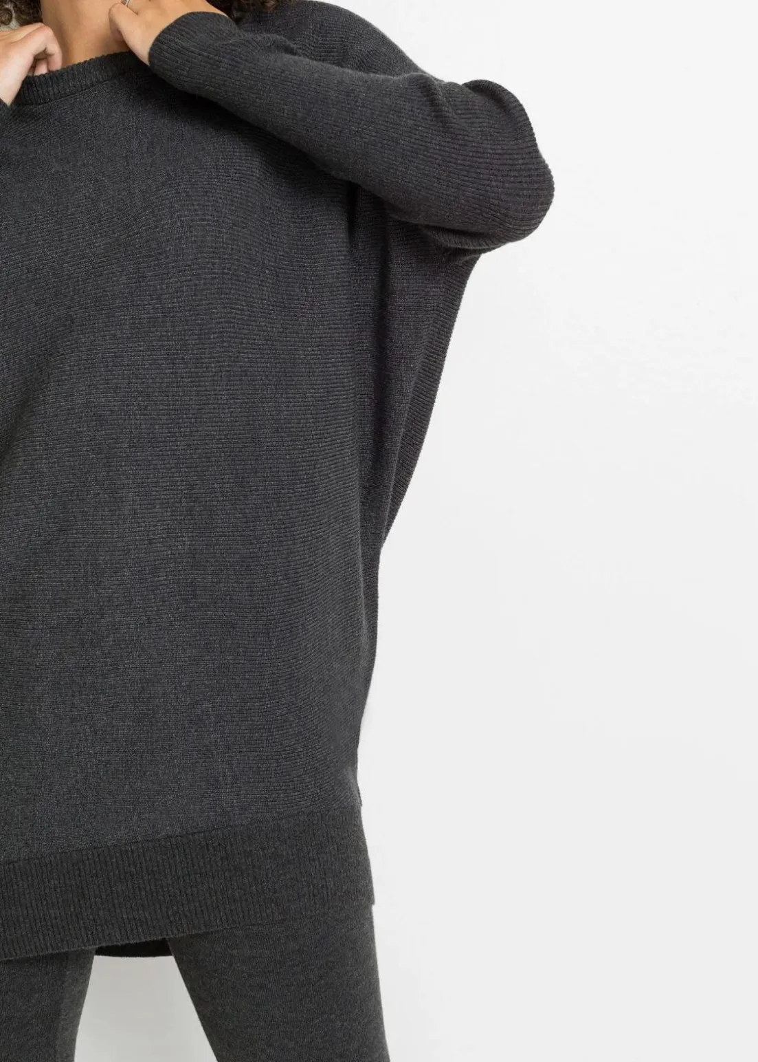 Long-Pullover aus Viskose-Mix