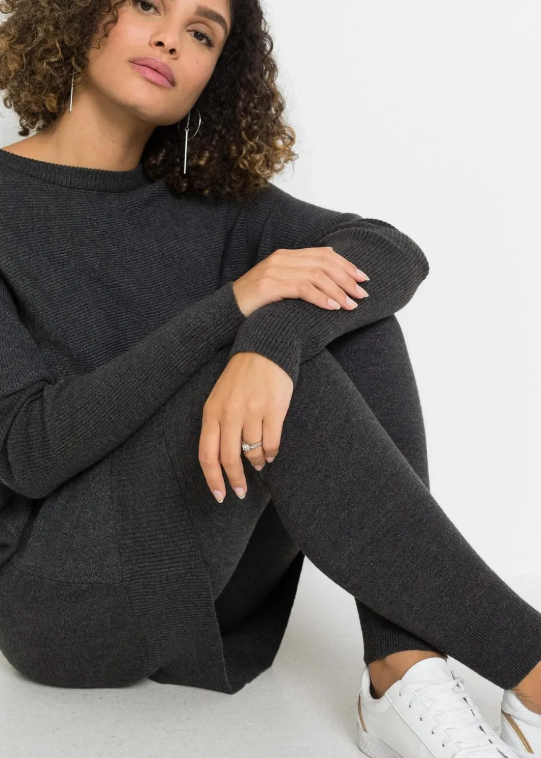 Long-Pullover aus Viskose-Mix